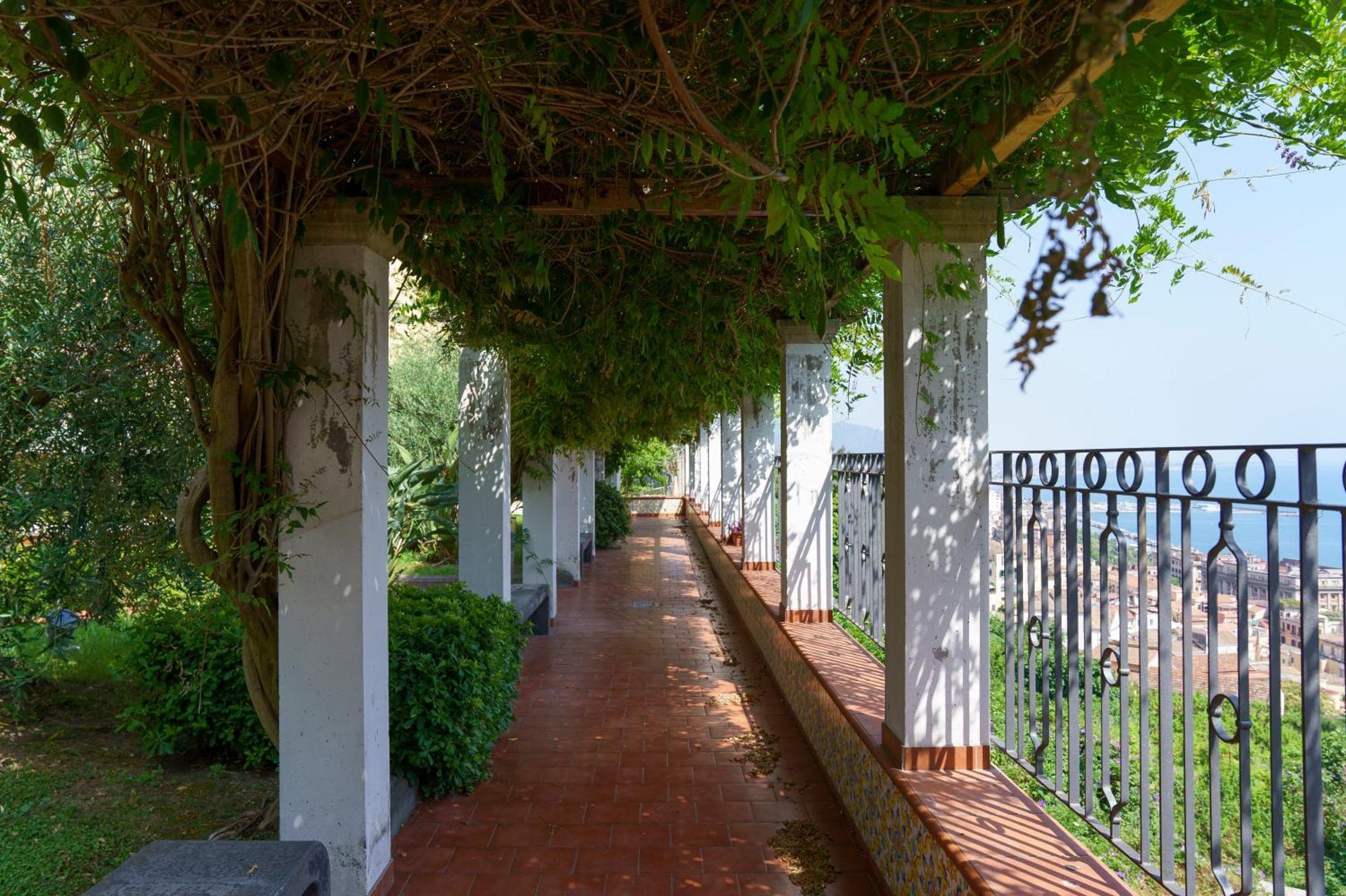 Suite Aphrodite - Exclusive Flat Salerno Kültér fotó